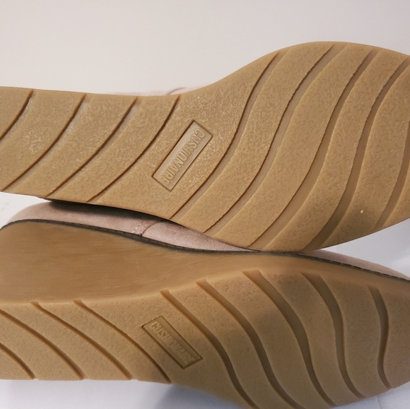 Lily Morgan - Picture 4 of 6